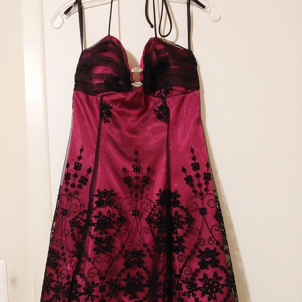 Pink w black sparkle flower corset prom dress
